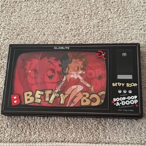 Glamlite Betty Boop Eyeshadow Palette - Red and Black
